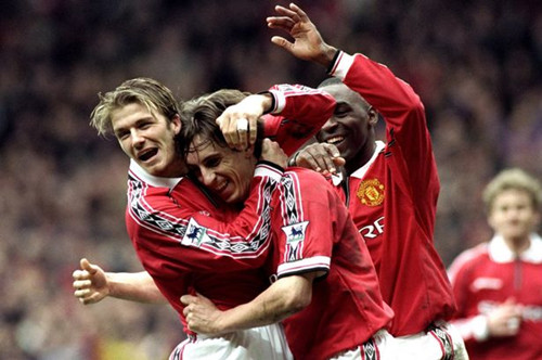 于一场充满 于一场充满