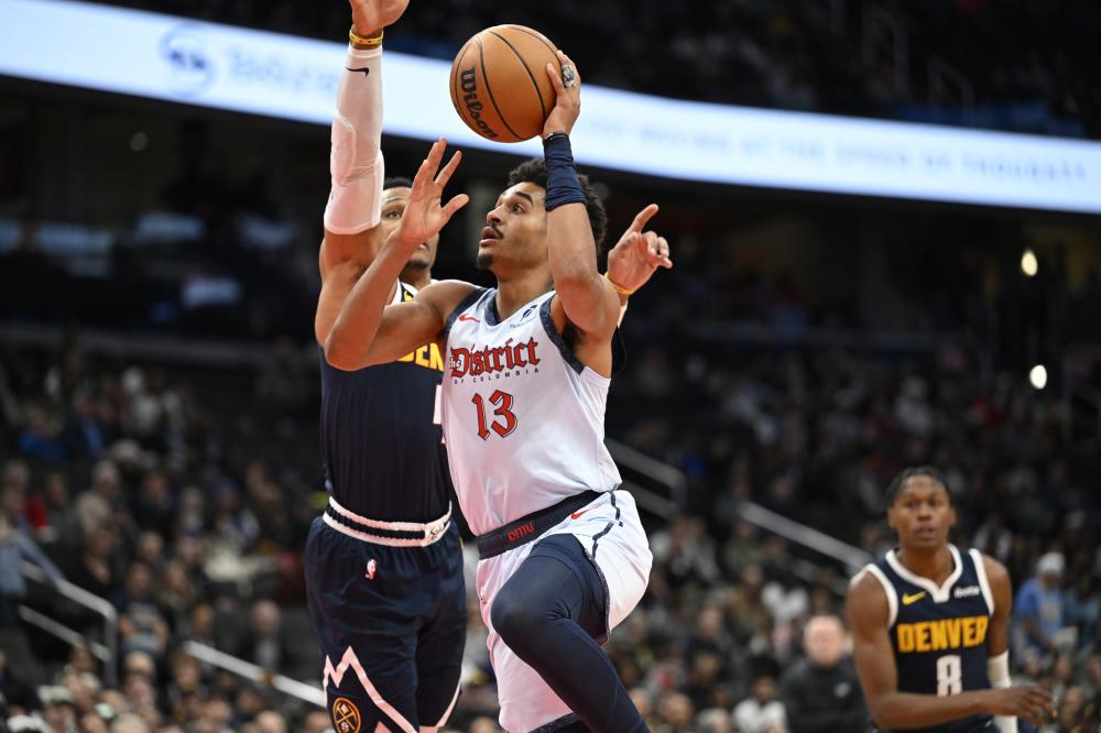 莱万接队友 莱万接队友